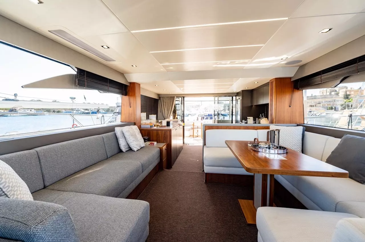 Boat Rental and Yacht Charter at the best yachting destinations around the world