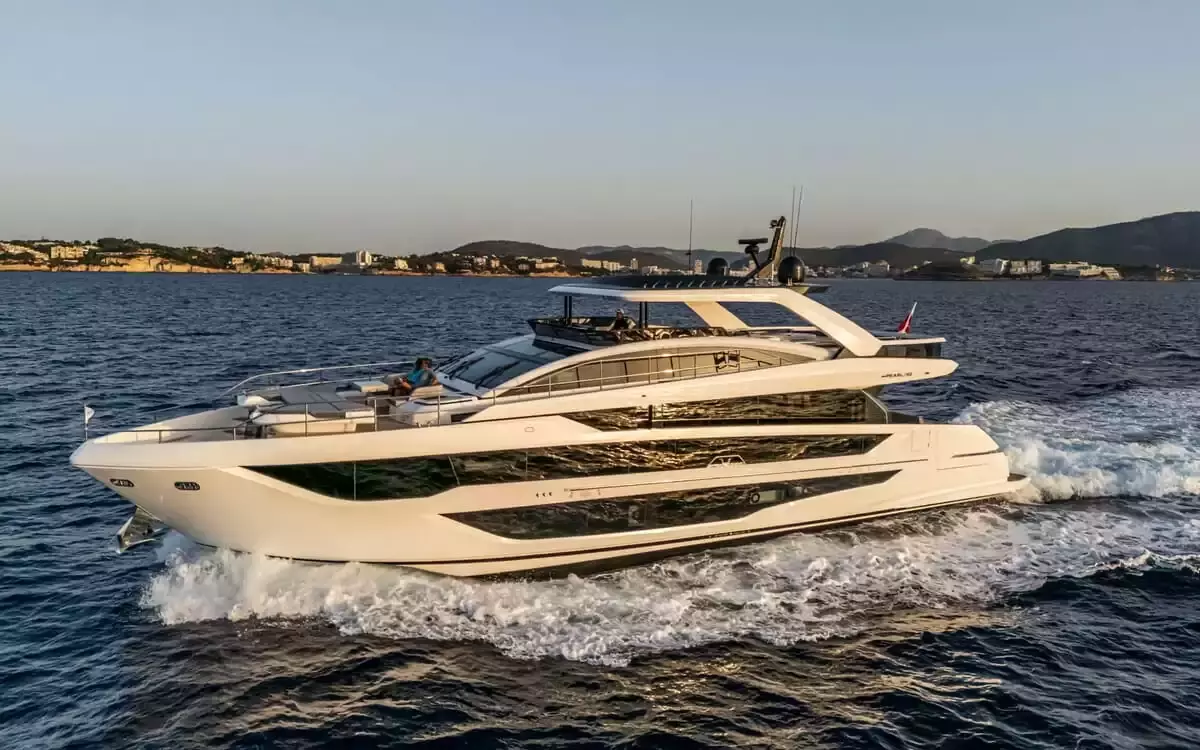 Boat Rental and Yacht Charter at the best yachting destinations around the world
