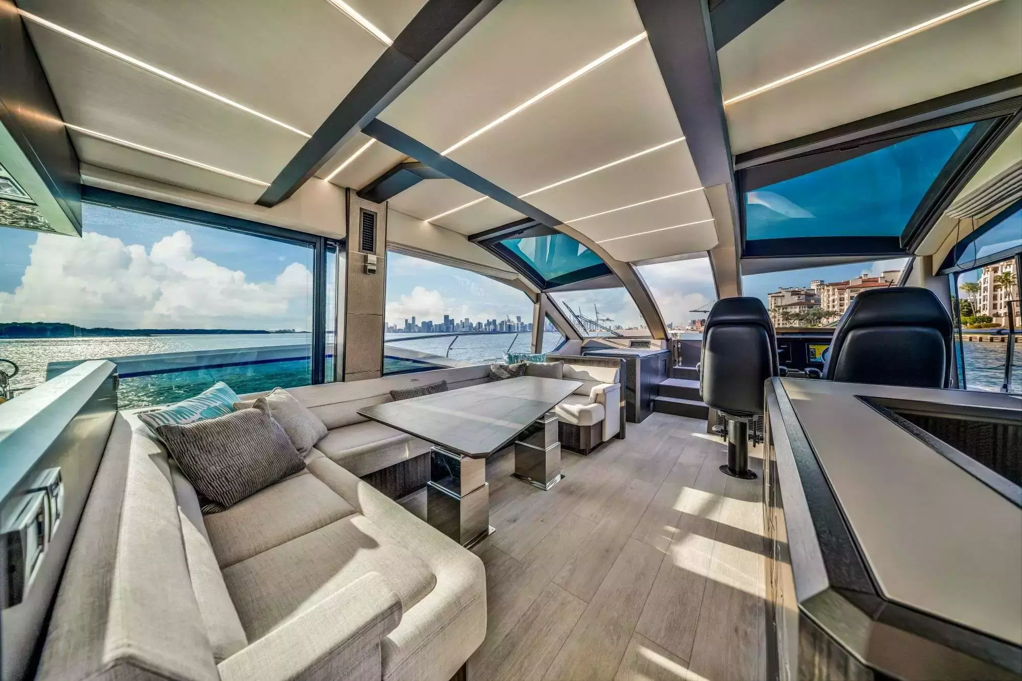 Optimus Prime by Galeon - Special Offer for a private Motor Yacht Charter in Freeport with a crew