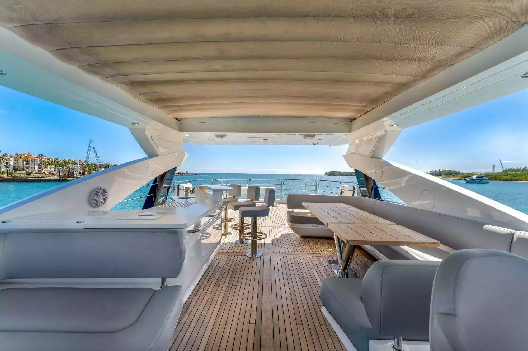 Boatcrowd