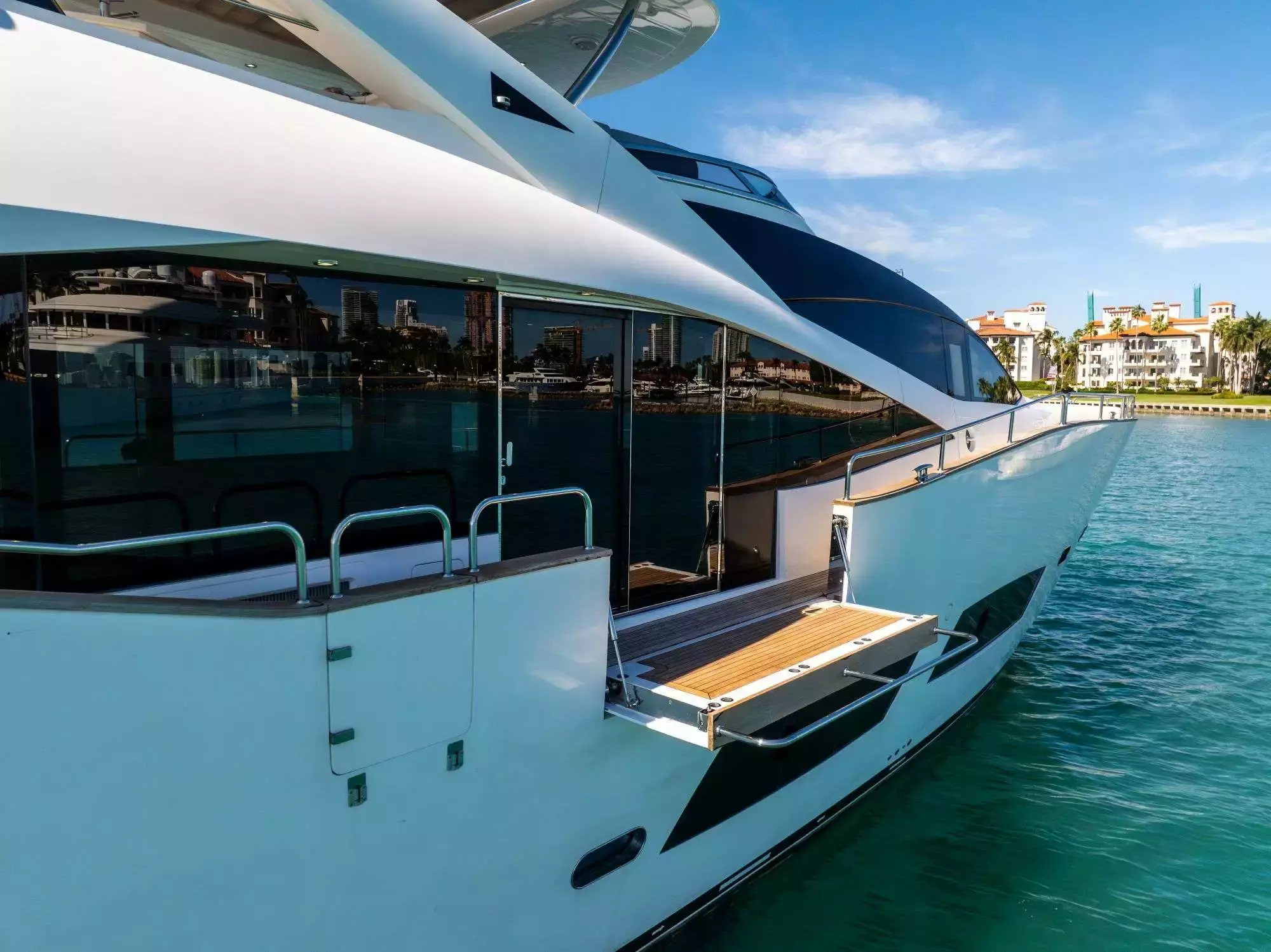 Boat Rental and Yacht Charter at the best yachting destinations around the world