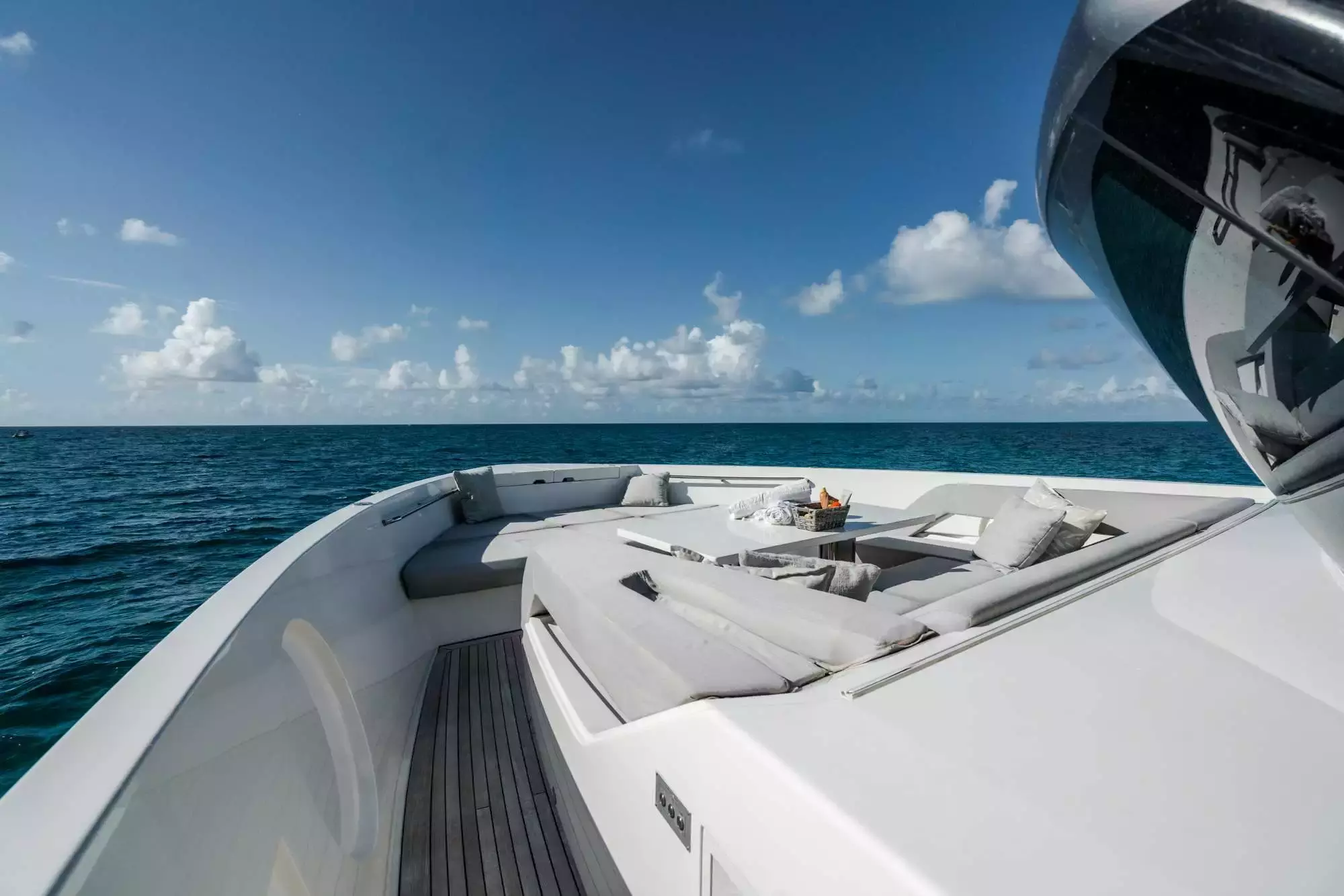 Vasiliki by Sanlorenzo - Special Offer for a private Motor Yacht Charter in Freeport with a crew
