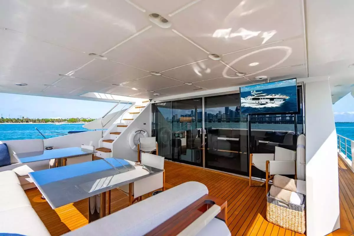 Carpe Diem by Azimut - Top rates for a Charter of a private Superyacht in Turks and Caicos