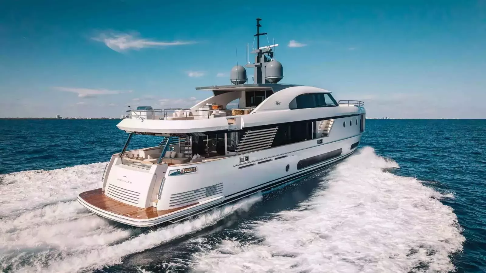 Boat Rental and Yacht Charter at the best yachting destinations around the world