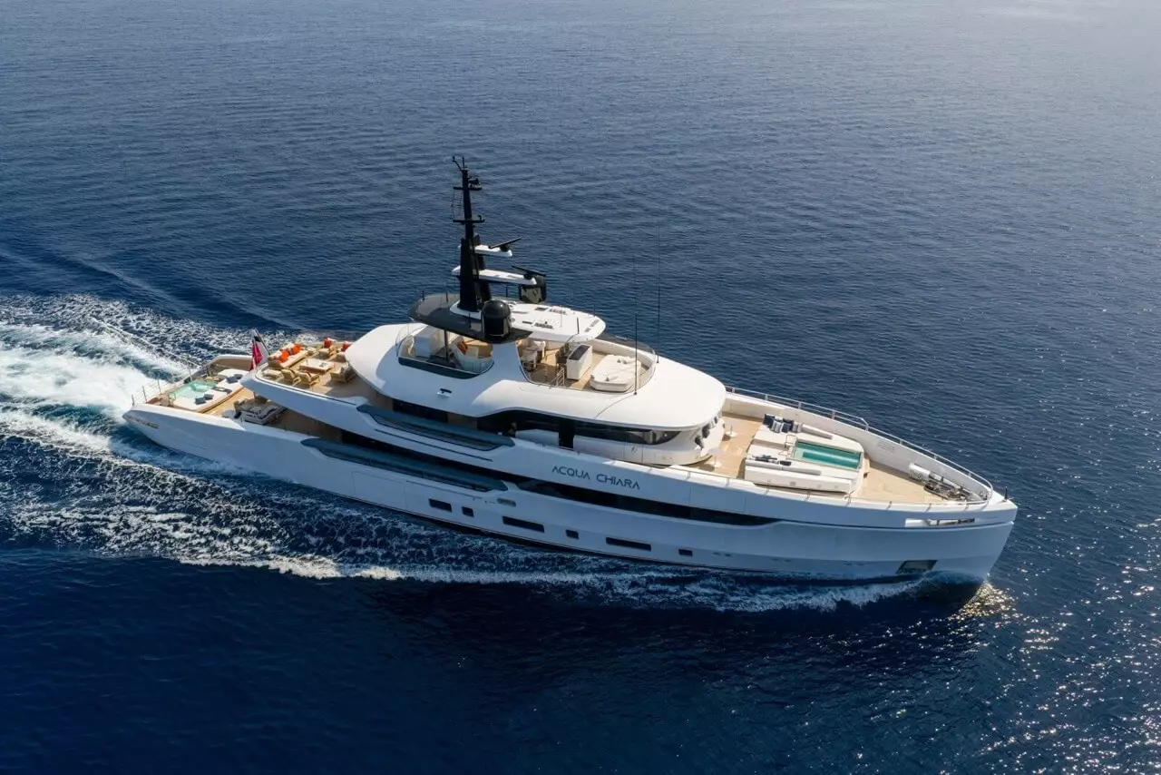 Acqua Chiara by Columbus - Special Offer for a private Superyacht Charter in Valletta with a crew