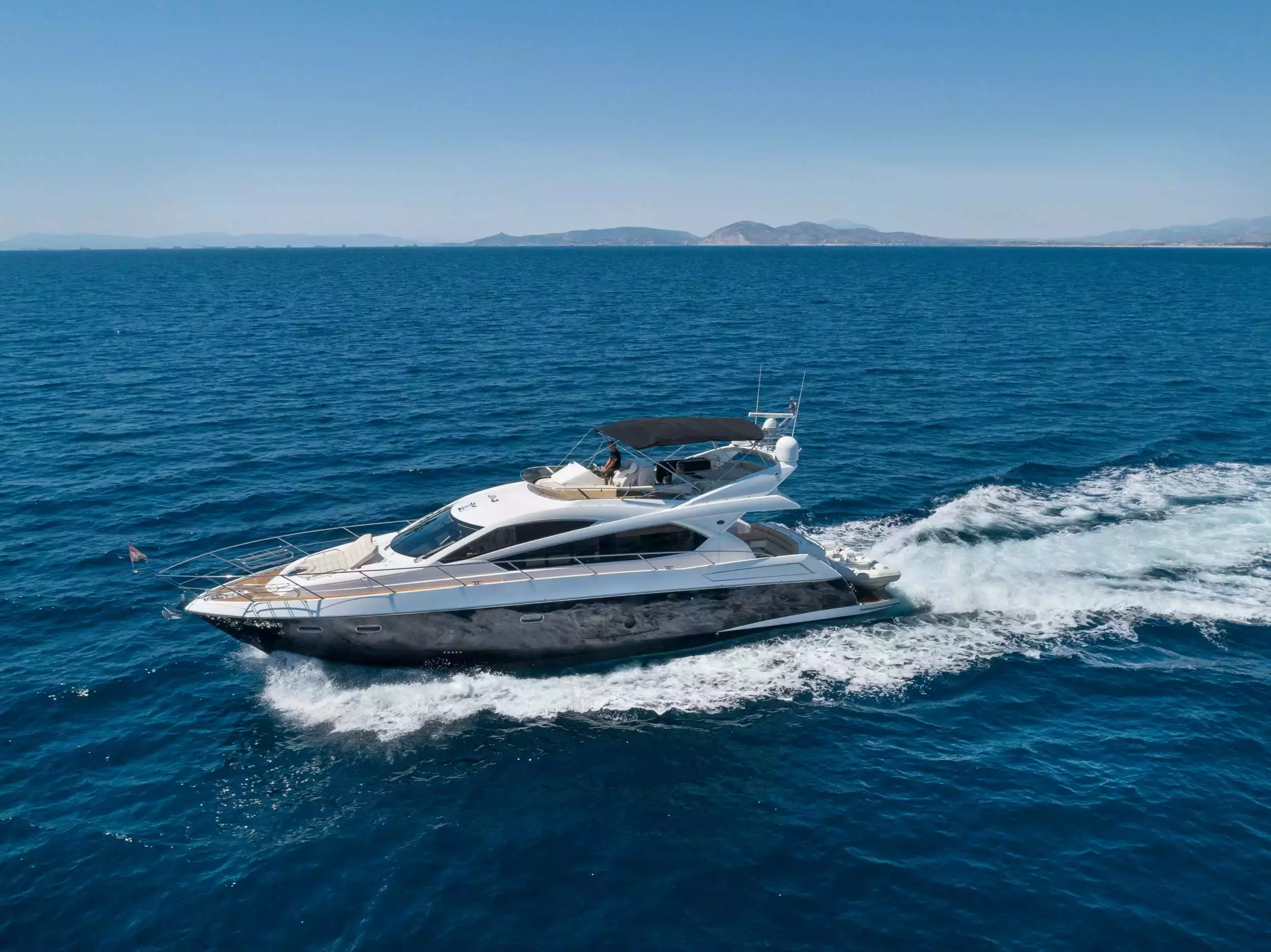 Polpo by Sunseeker - Special Offer for a private Motor Yacht Charter in Santorini with a crew