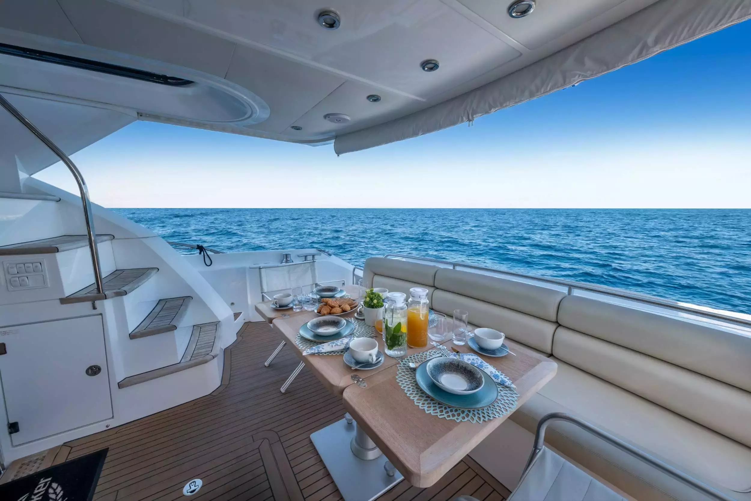 Polpo by Sunseeker - Special Offer for a private Motor Yacht Charter in Santorini with a crew