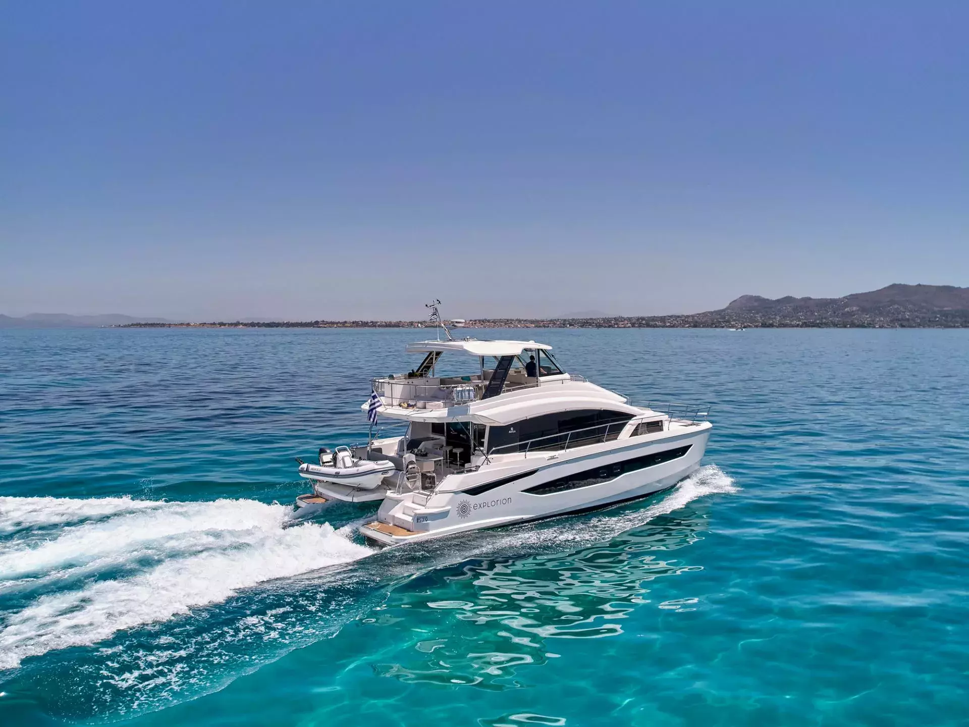 Boat Rental and Yacht Charter at the best yachting destinations around the world