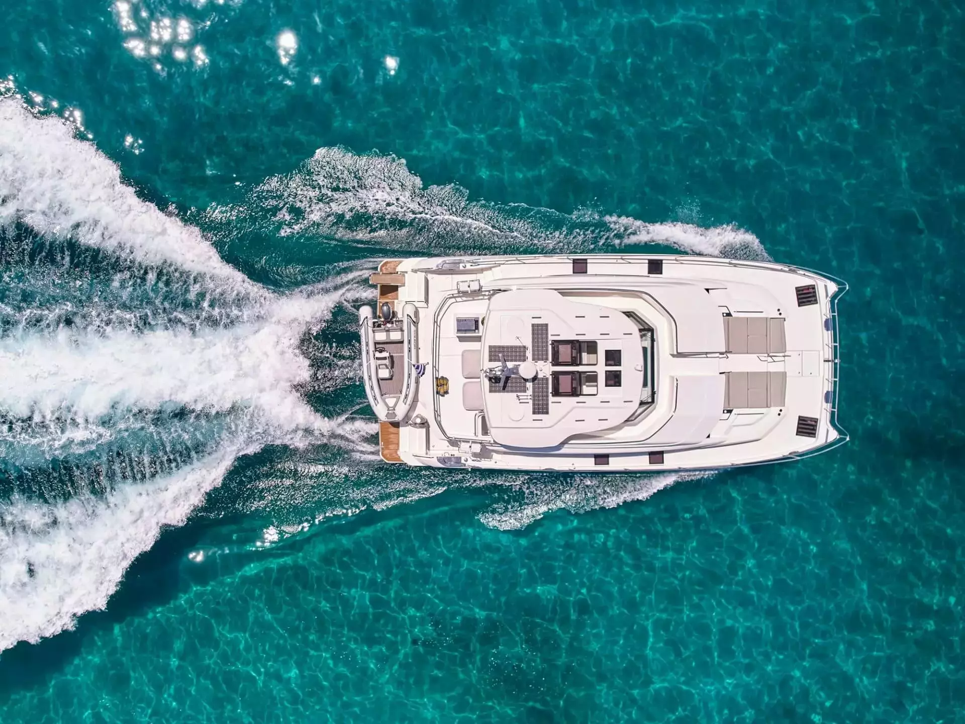 Boat Rental and Yacht Charter at the best yachting destinations around the world