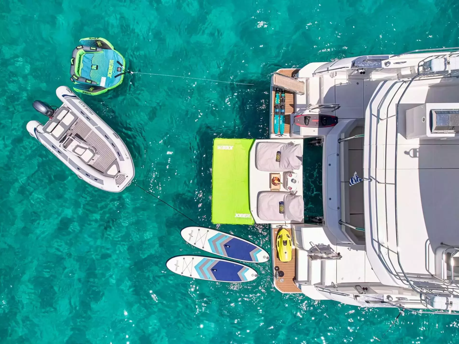Boatcrowd