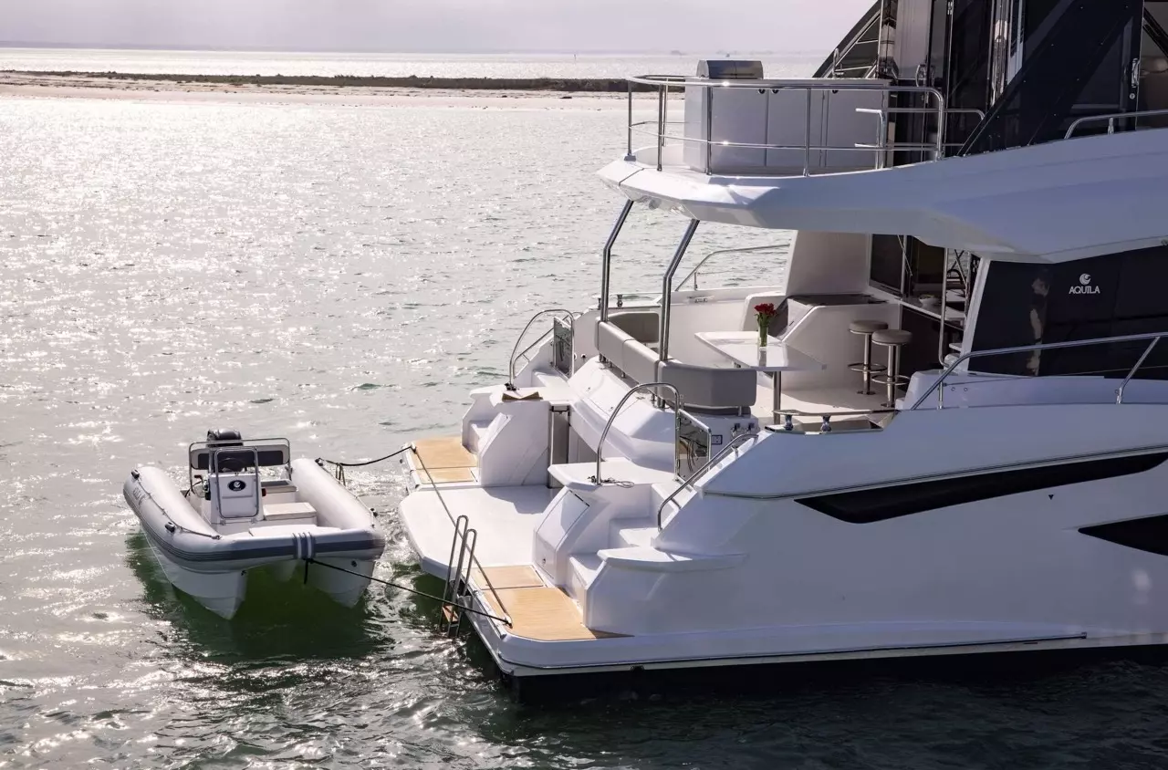 Boat Rental and Yacht Charter at the best yachting destinations around the world