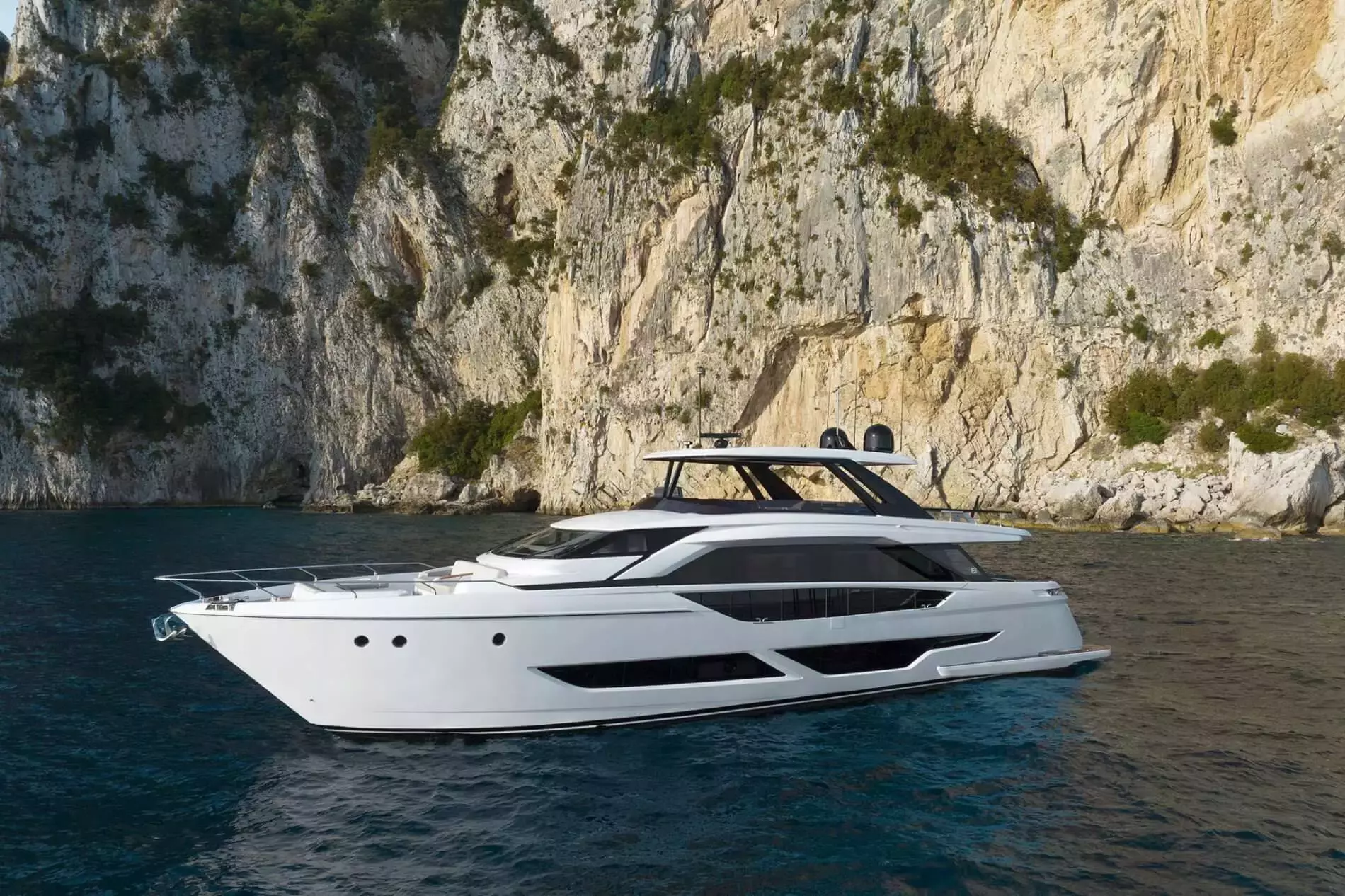 Boat Rental and Yacht Charter at the best yachting destinations around the world