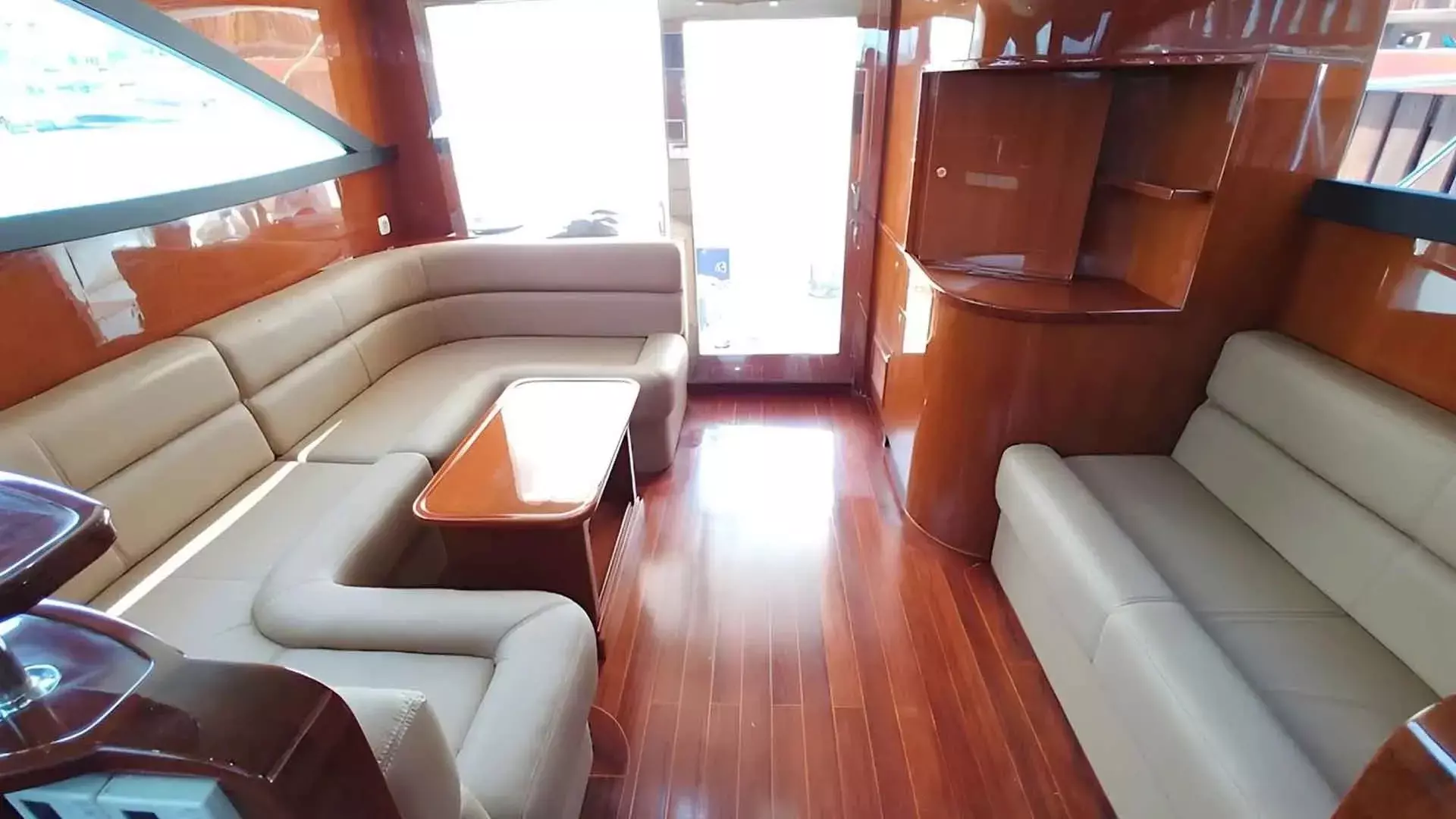 Boatcrowd