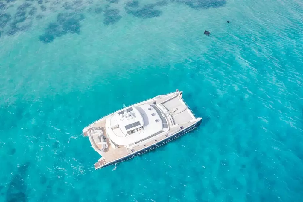 Boat Rental and Yacht Charter at the best yachting destinations around the world