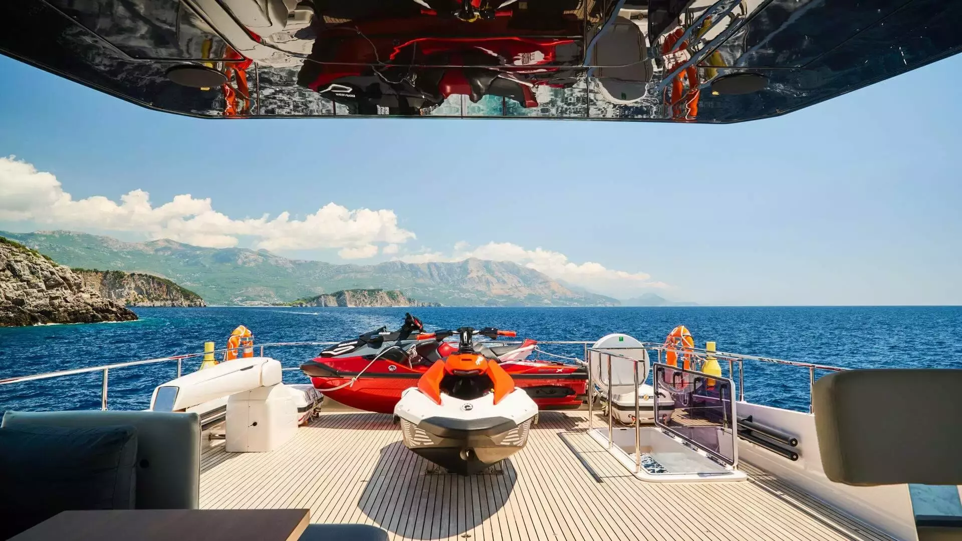 Boatcrowd