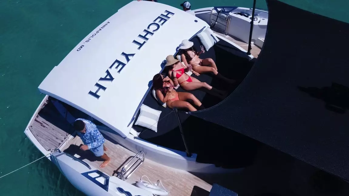 Boatcrowd