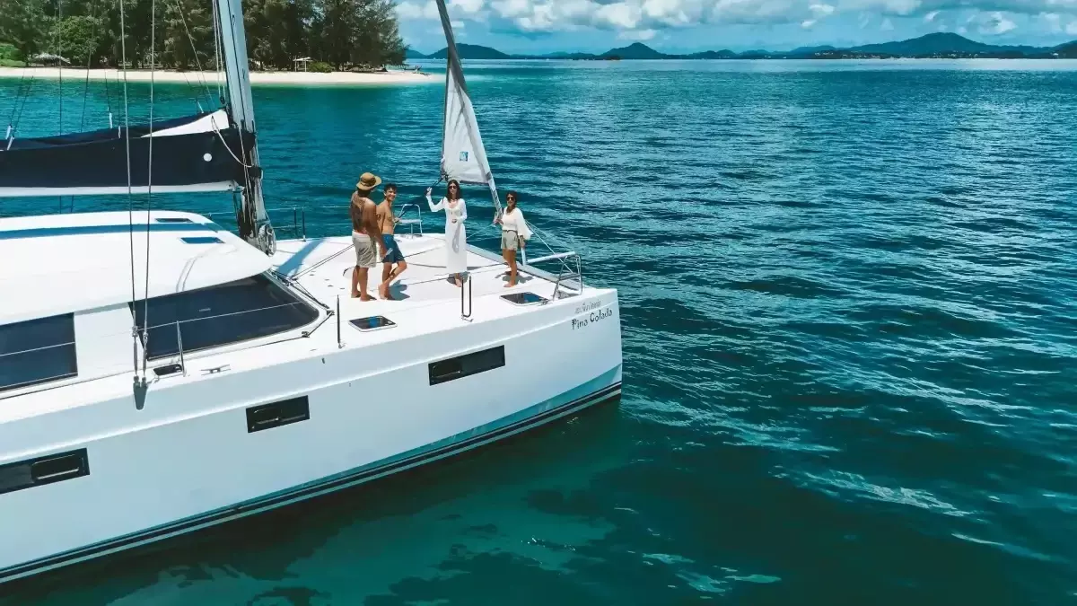 Boatcrowd