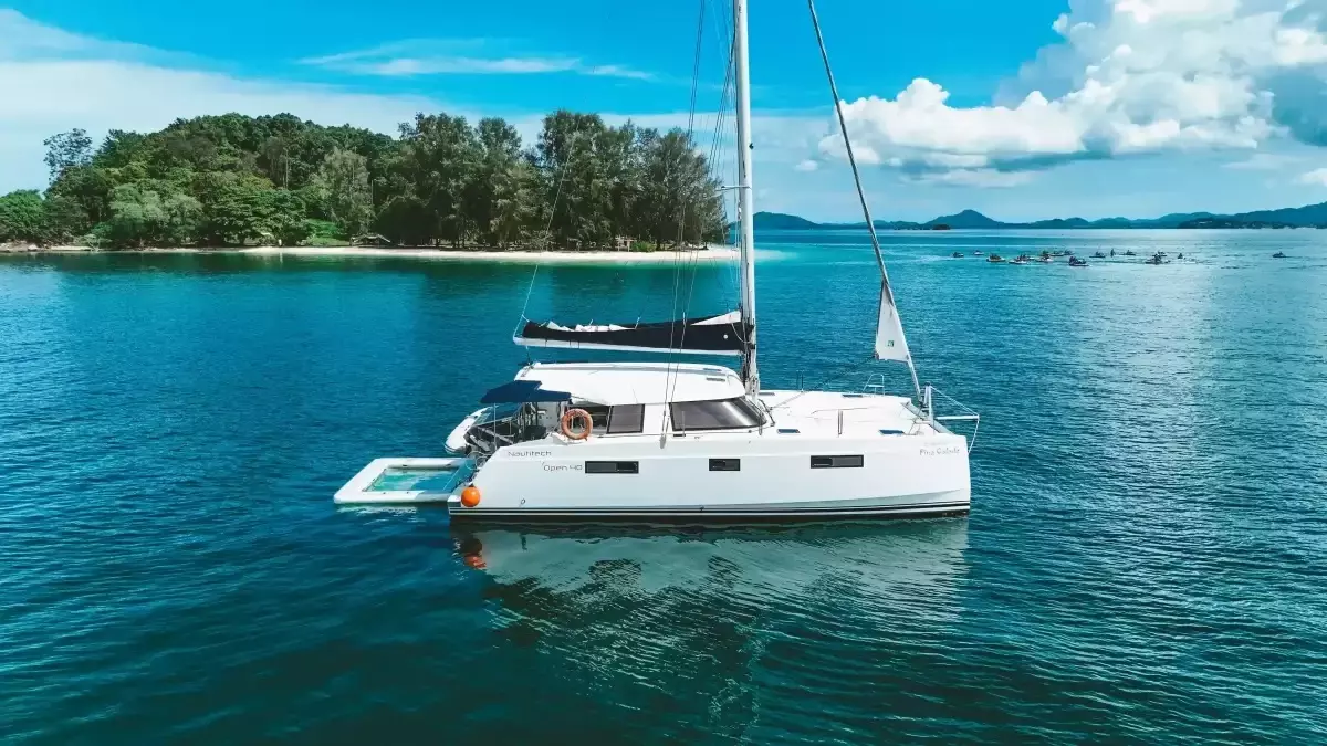 Boatcrowd