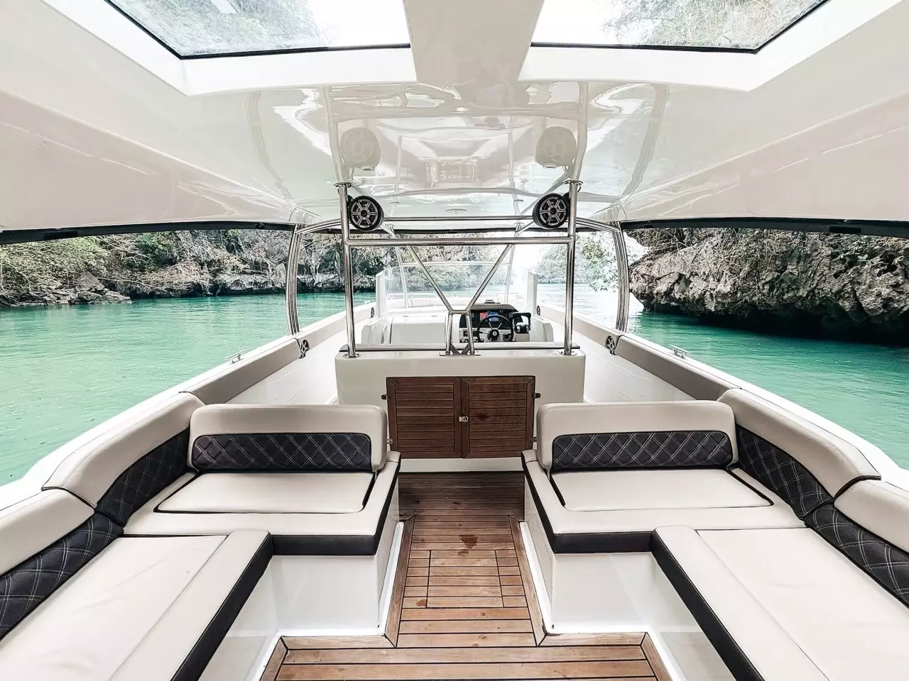 Boatcrowd