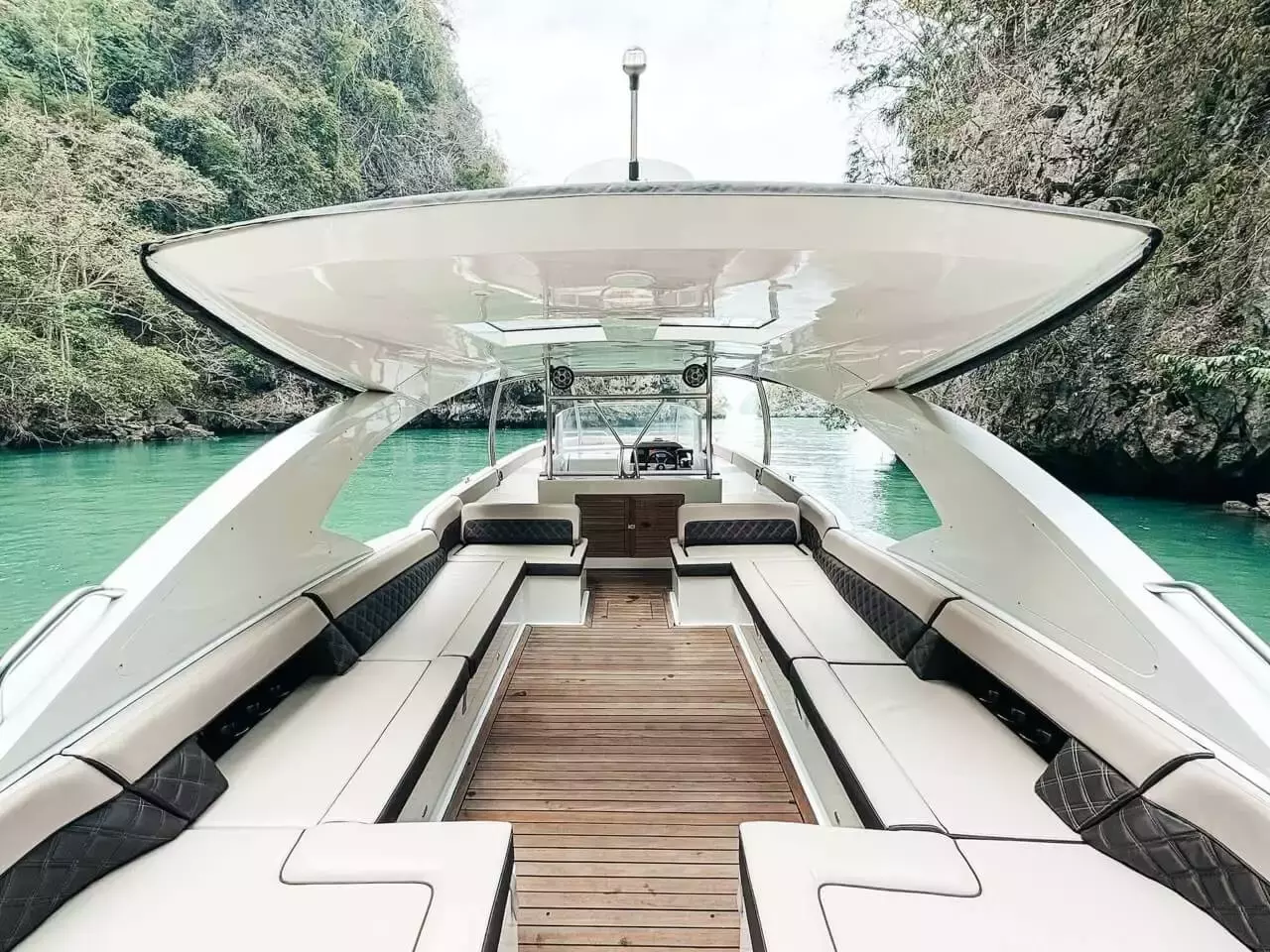 Boatcrowd