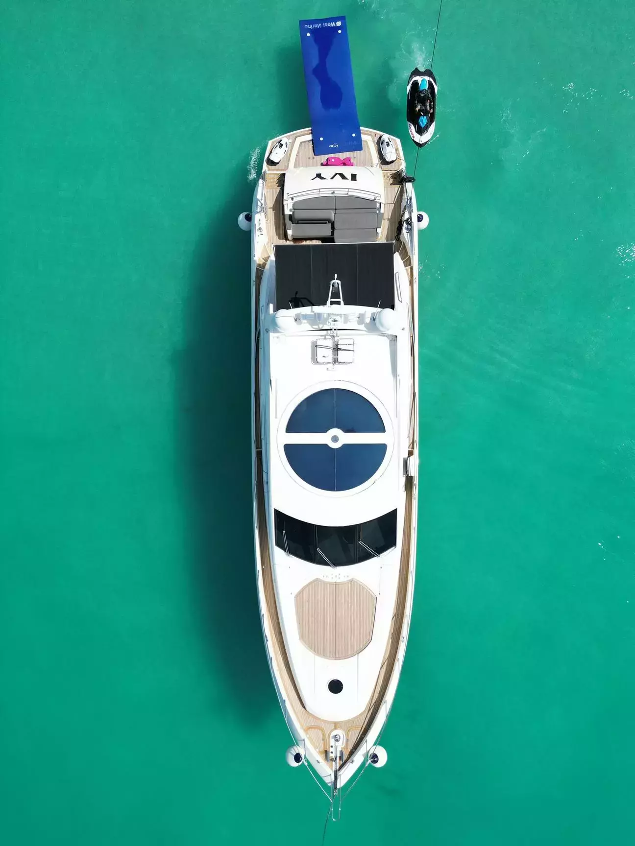 Boat Rental and Yacht Charter at the best yachting destinations around the world
