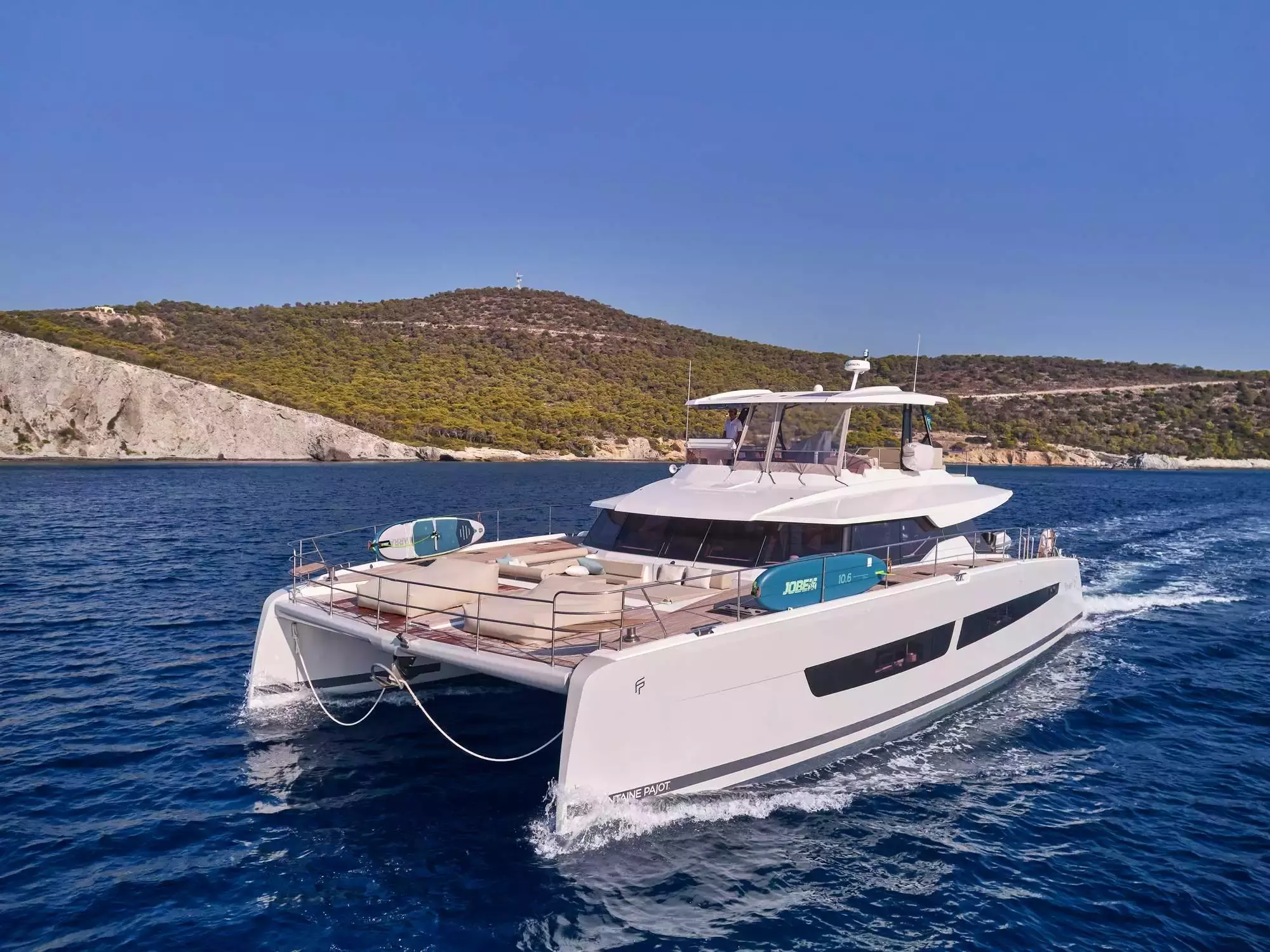 Boat Rental and Yacht Charter at the best yachting destinations around the world
