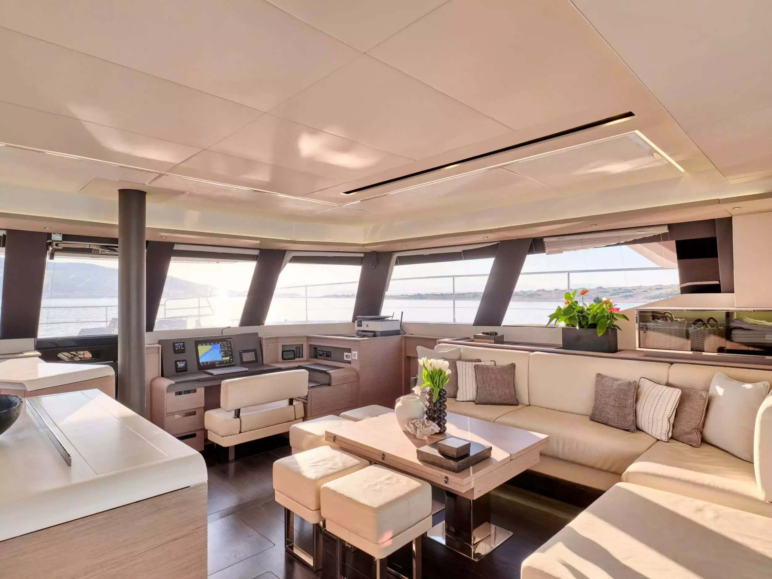 Boat Rental and Yacht Charter at the best yachting destinations around the world