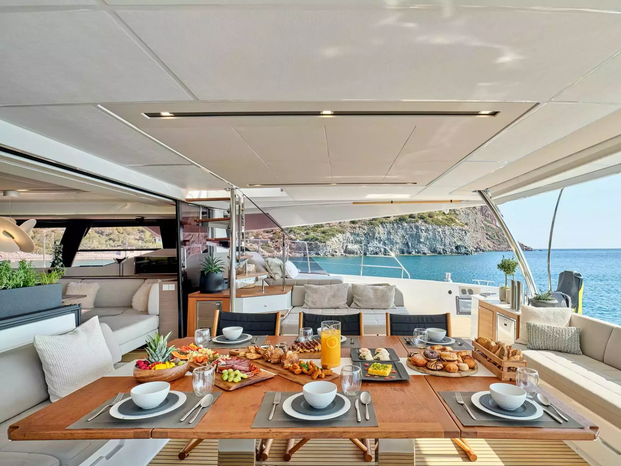 Boatcrowd