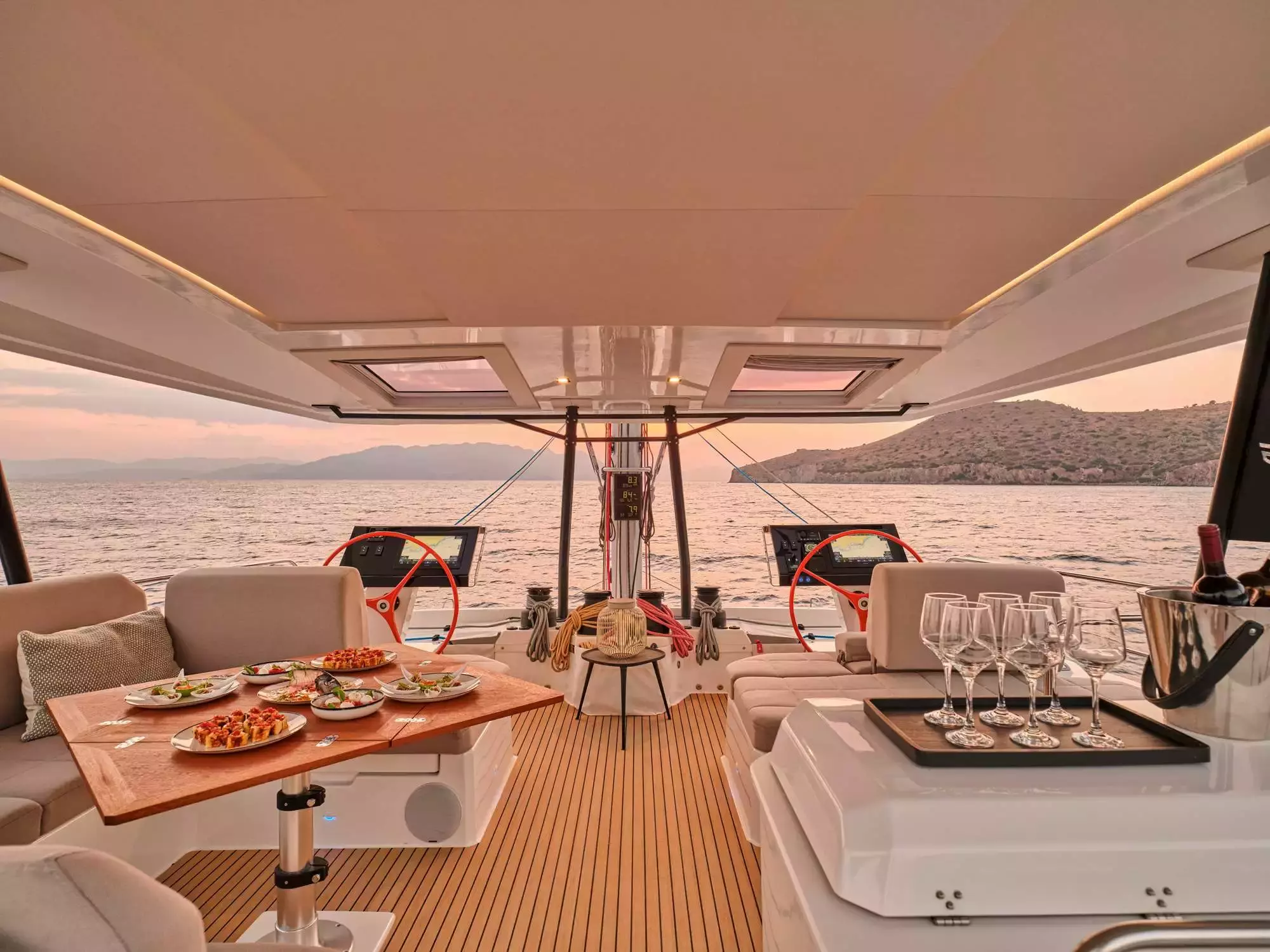 Boatcrowd