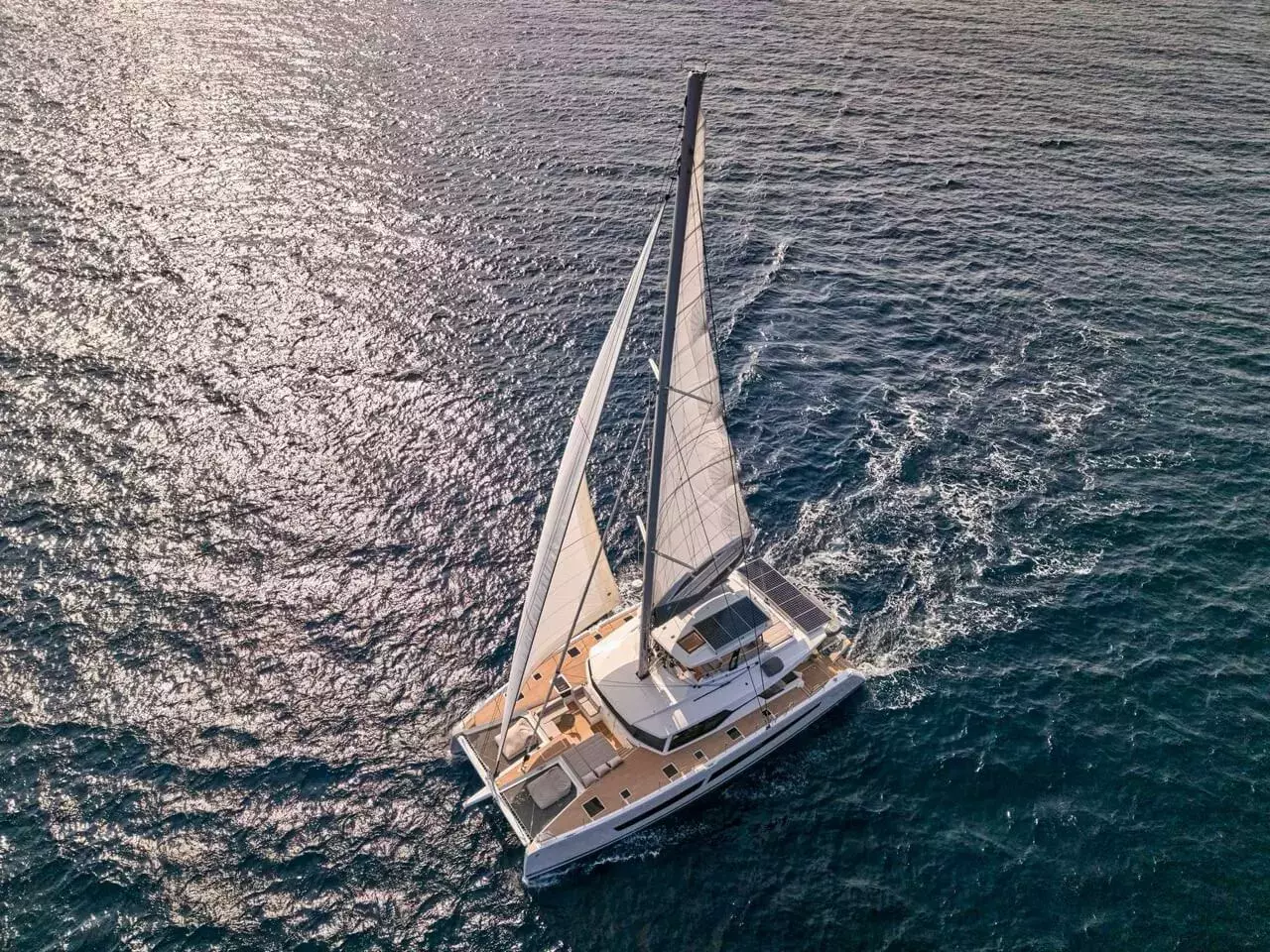 Boat Rental and Yacht Charter at the best yachting destinations around the world