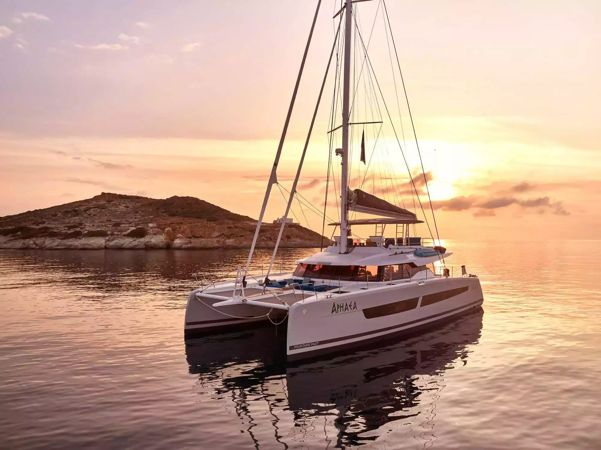 Boat Rental and Yacht Charter at the best yachting destinations around the world