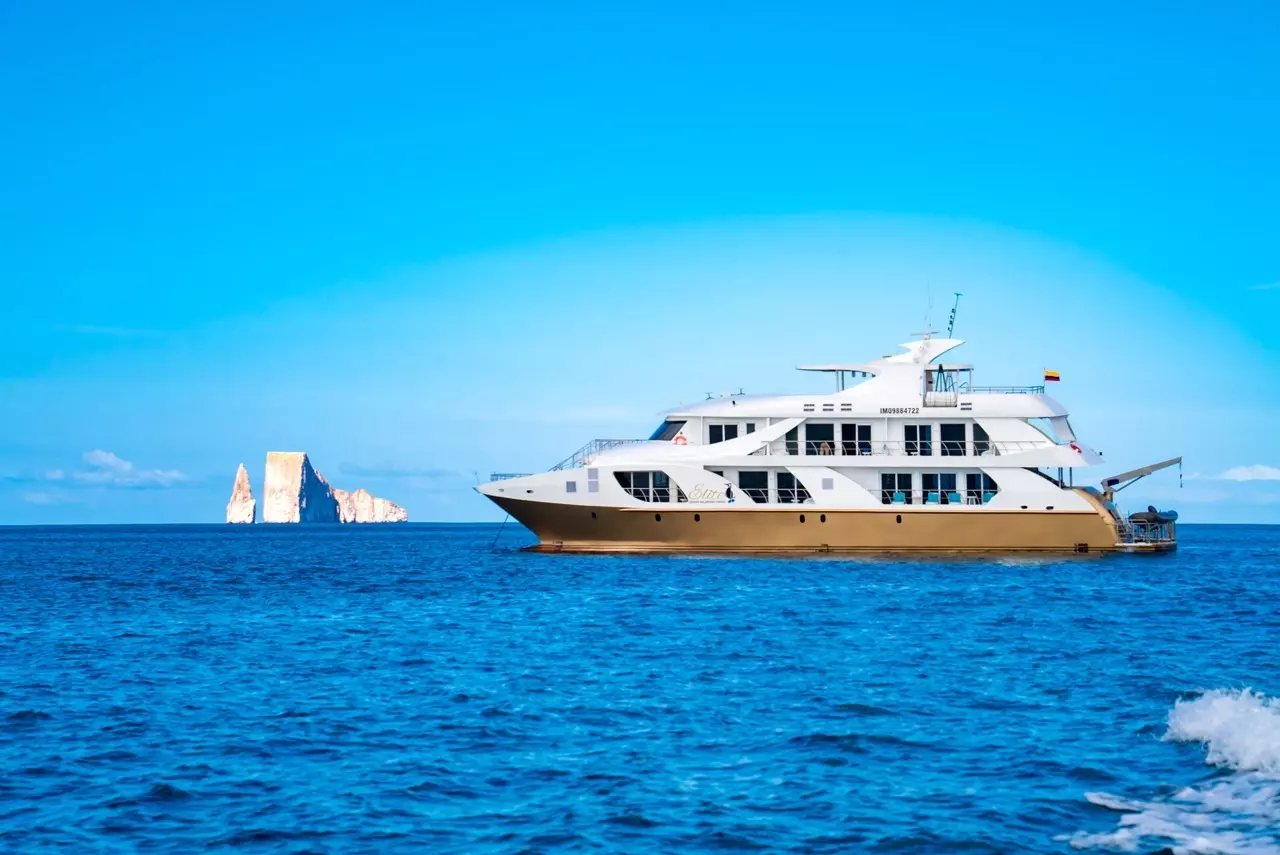 Elite Galapagos by Custom Made – Special Offer on Private Superyacht Rental