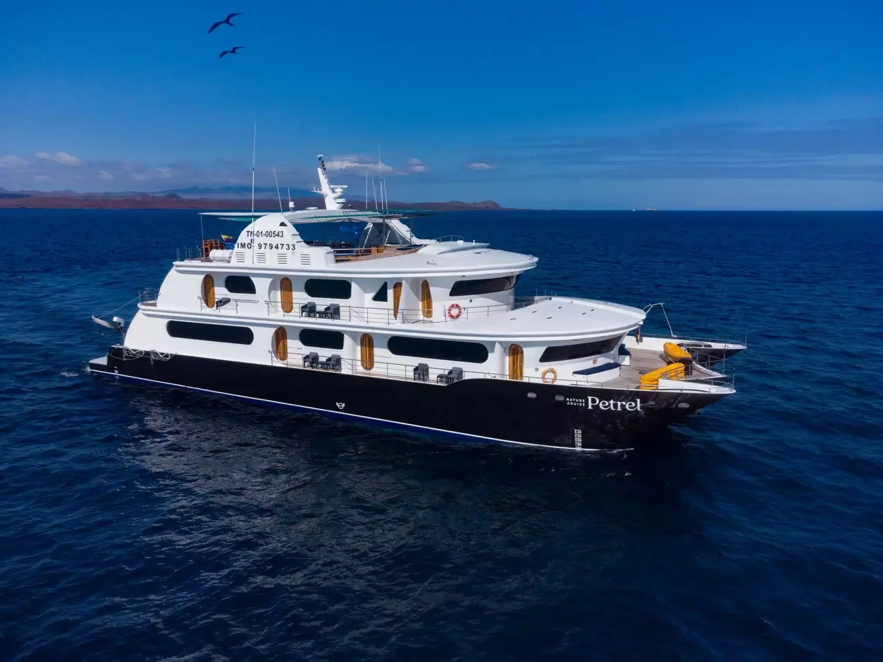 Petrel by Custom Made – Private Motor Yacht Charter in Galapagos – Special Offer at Boatcrowd