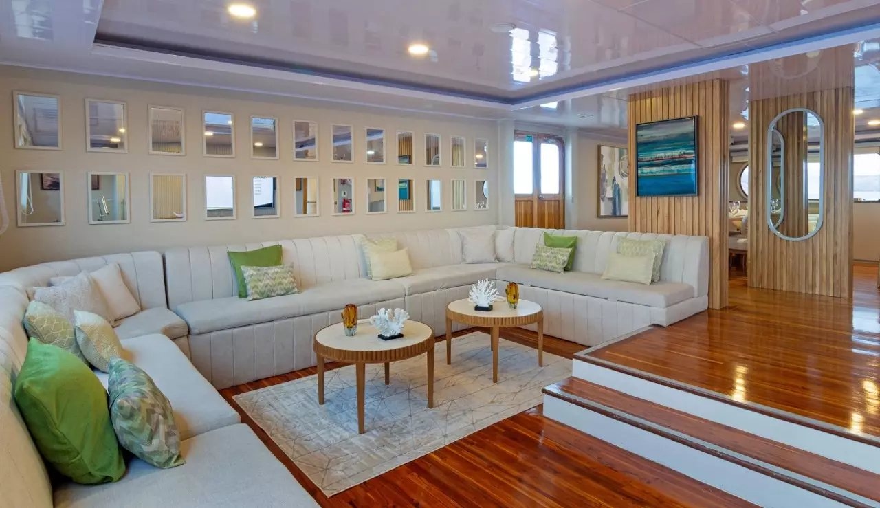 Petrel by Custom Made – Private Motor Yacht Charter in Galapagos – Special Offer at Boatcrowd