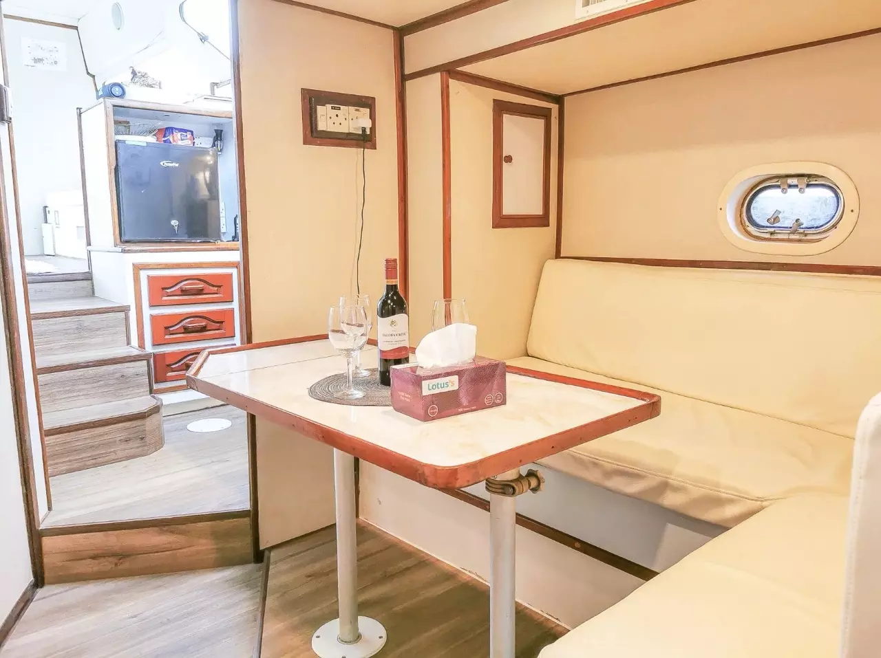 WaveShark II by Sport Cruiser – Special Offer on Private Motor Yacht Charter