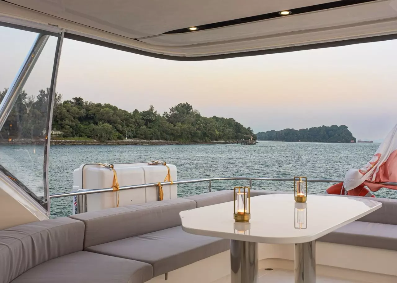 Legend S by Aquitalia - Private Motor Yacht Charter in Singapore – Special Offer at Boatcrowd