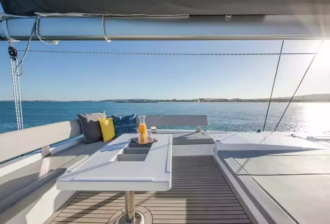 Leo50 by Leopard – Special Offer on Private Luxury Catamaran Rental