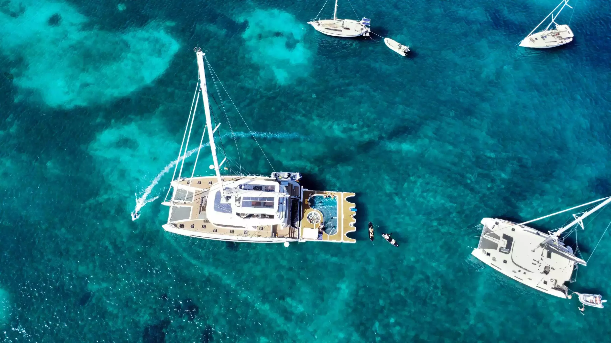 Triwing Endor by Lagoon – Special Offer on Private Luxury Catamaran Rental