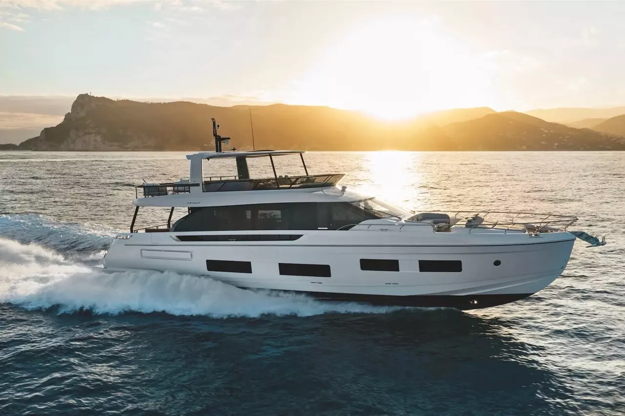 Balance by Azimut – Private Motor Yacht Charter in Rogoznica – Special Offer at Boatcrowd