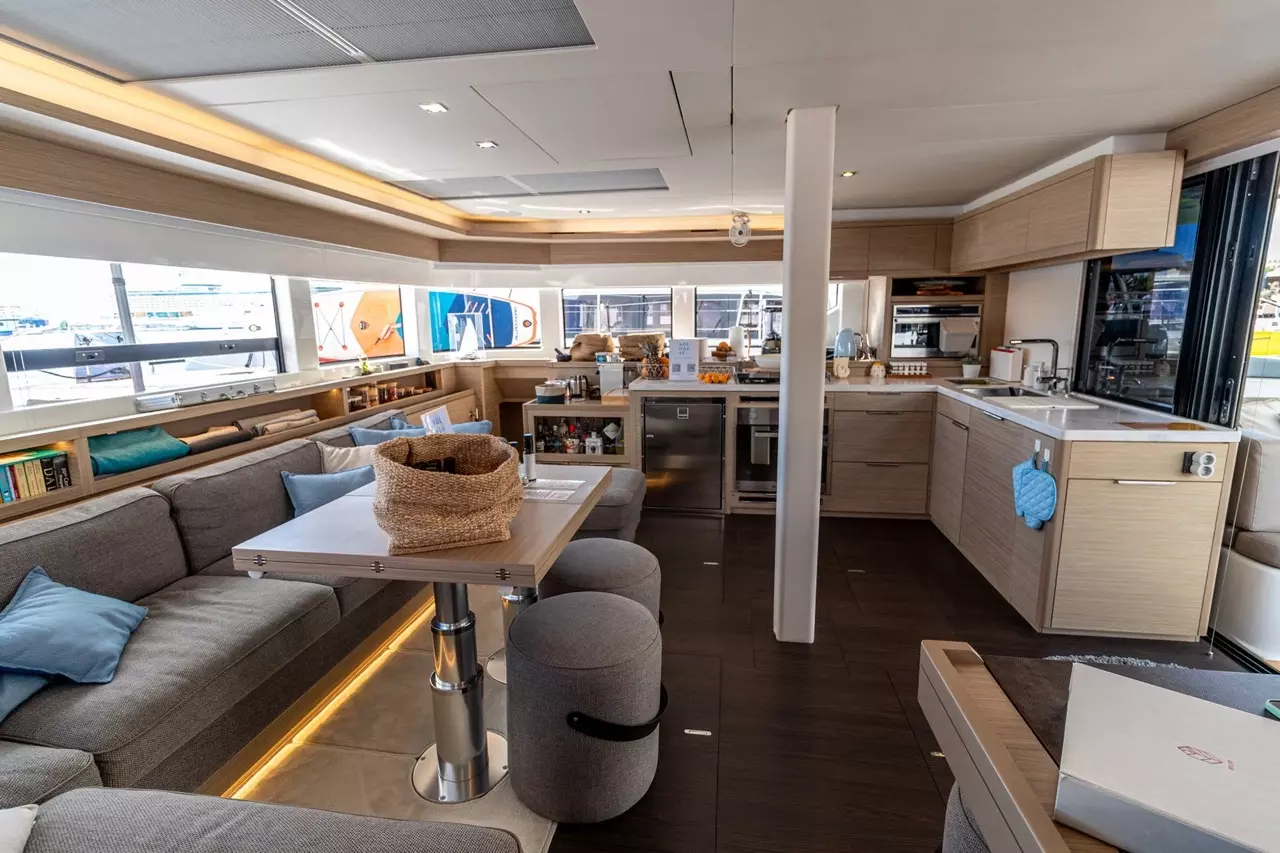 Agenda 55 by Lagoon – Special Offer on Private Sailing Catamaran Rental