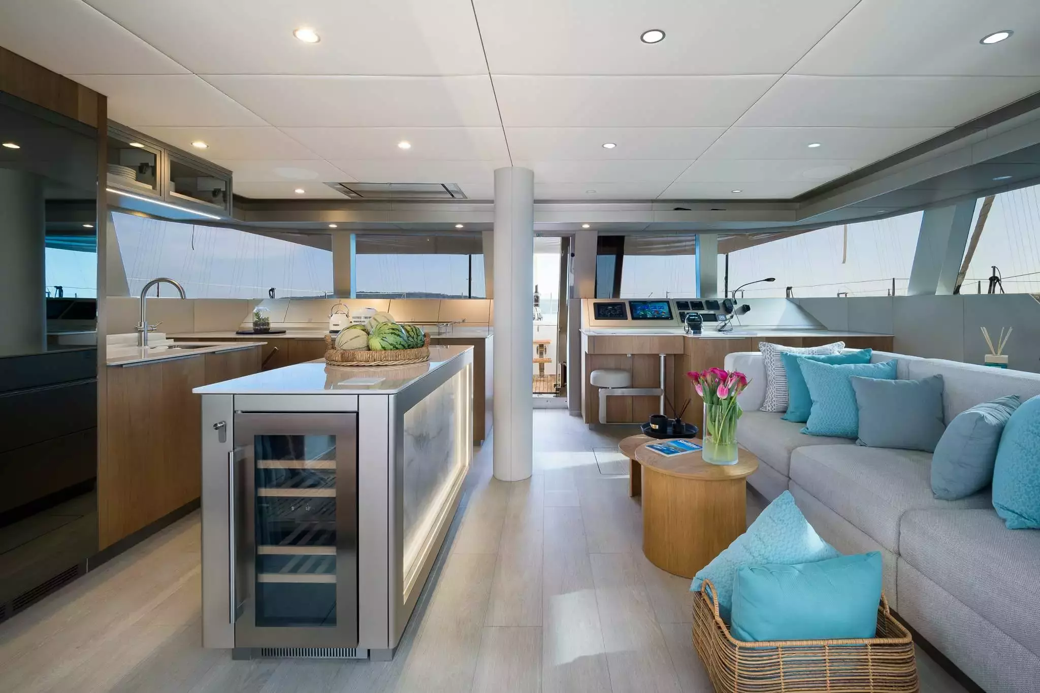 Zara by Sunreef Yachts – Special Offer on Private Luxury Catamaran Rental