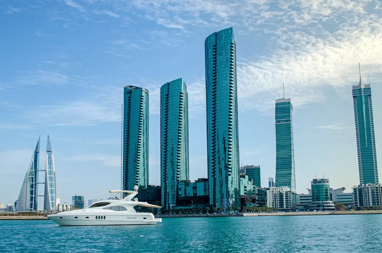 Edel by Majesty Yachts – Special Offer on Private Motor Yacht Charter