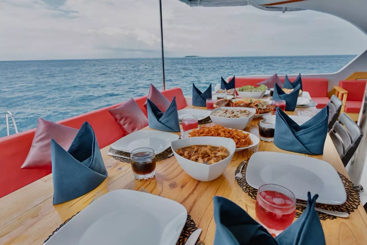 Misraab by Custom Safari – Special Offer on Private Motor Yacht Rental