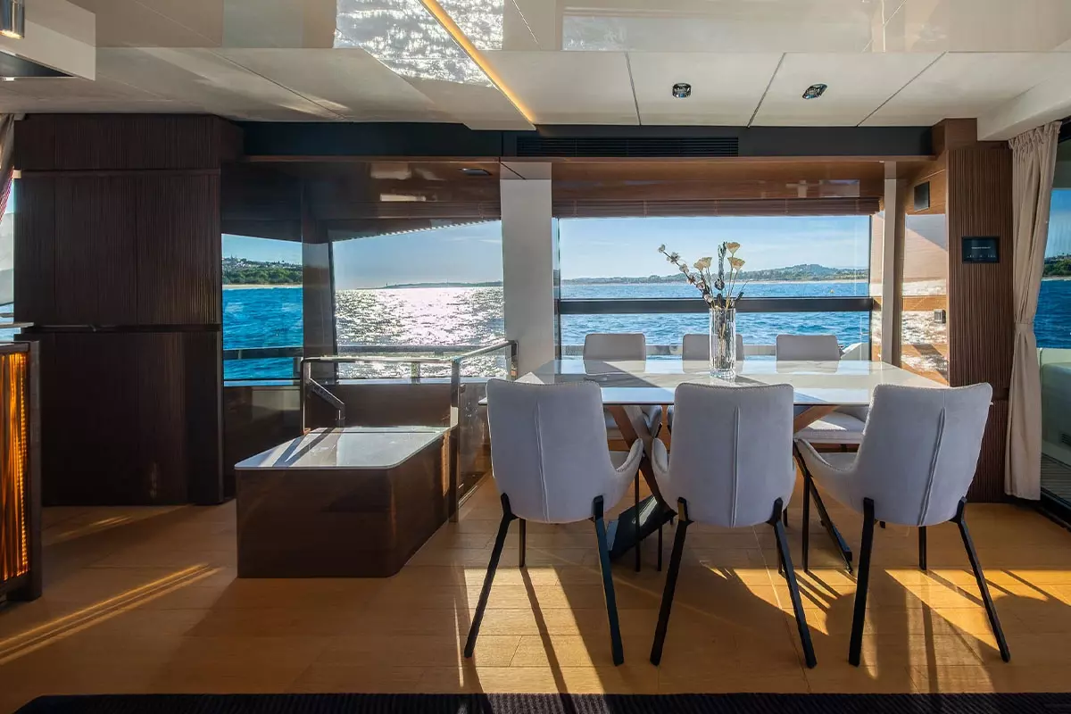 Enthusiast by Prestige Yachts – Private Motor Yacht Charter in Cap DAil – Special Offer at Boatcrowd