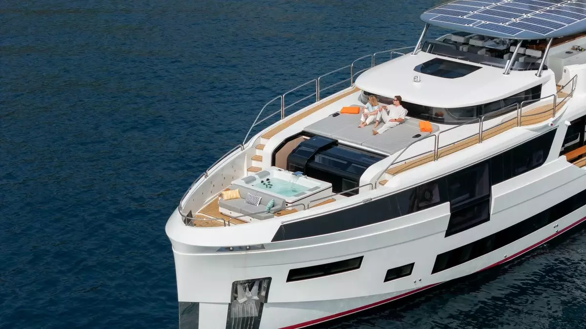 Theotokos IV by Sirena Yachts – Private Motor Yacht Charter in Cap DAil – Special Offer at Boatcrowd