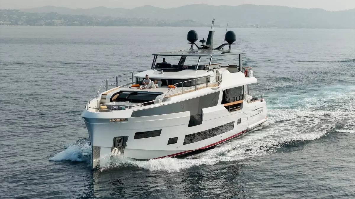 Theotokos IV by Sirena Yachts – Private Motor Yacht Charter in Cap DAil – Special Offer at Boatcrowd