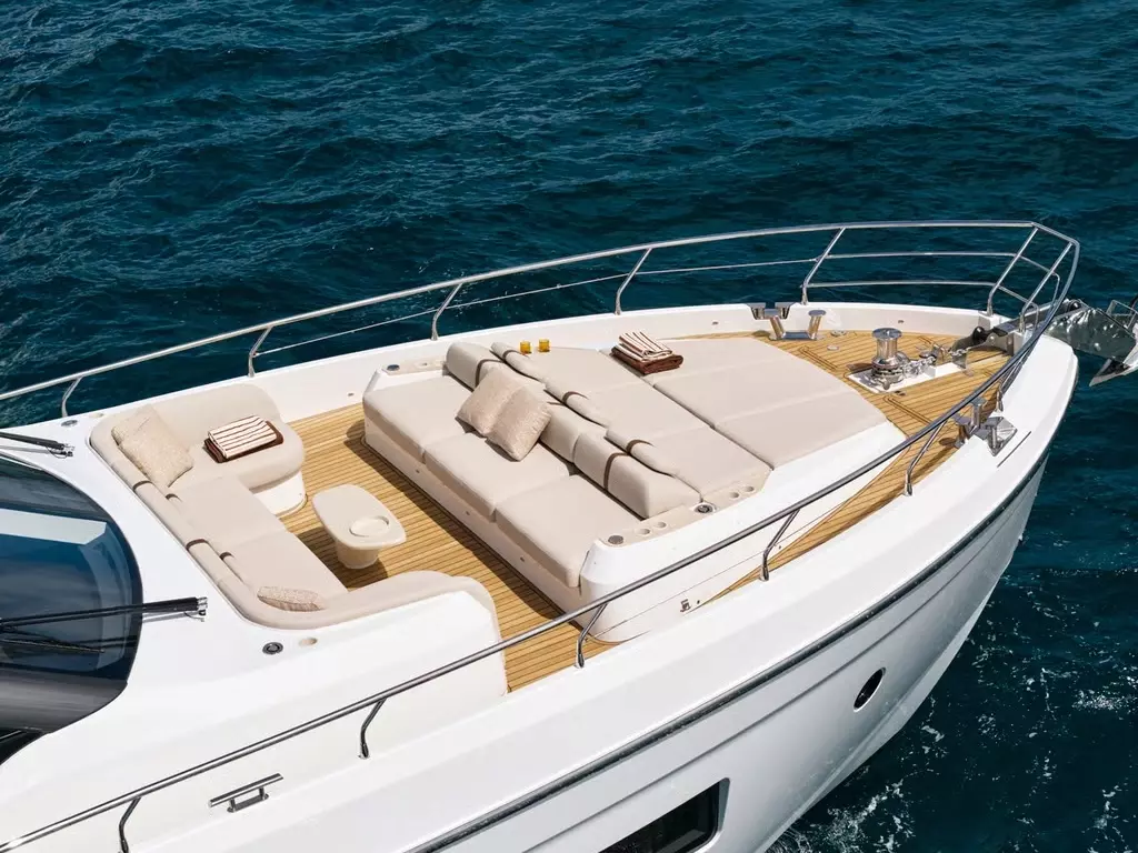 Explora by Azimut – Private Motor Yacht Charter in Sicily – Special Offer at Boatcrowd