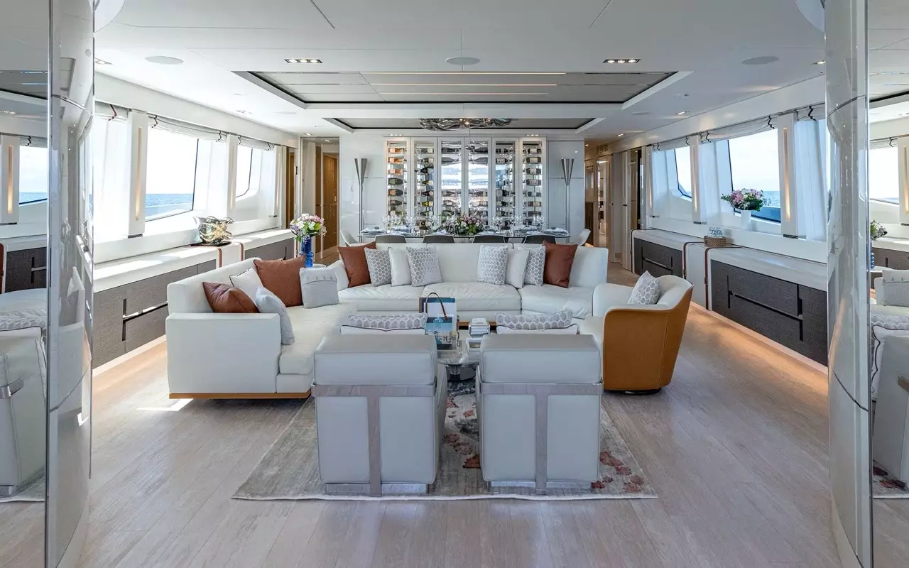 Cabo by Pershing - Private Superyacht Charter in St Martin – Special Offer at Boatcrowd