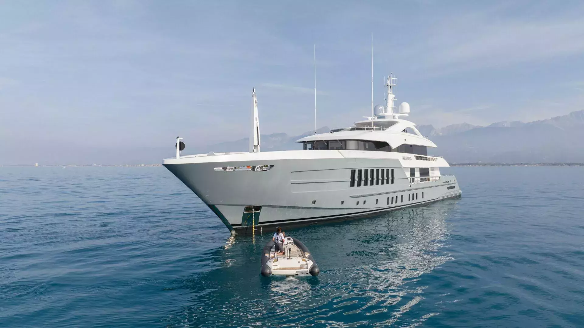 Reliance by Heesen – Special Offer on Private Superyacht Rental