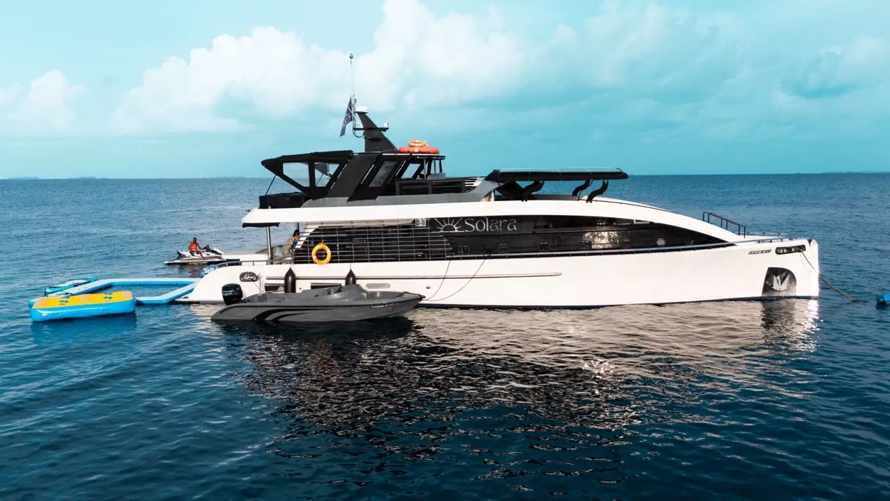 Solara by Custom Safari – Special Offer on Private Motor Yacht Rental